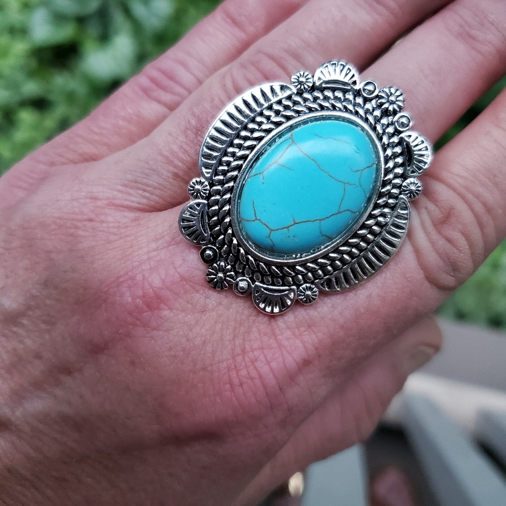 Free Spirit boho Native People Ornate scroll Turquoise beaded ring nwt